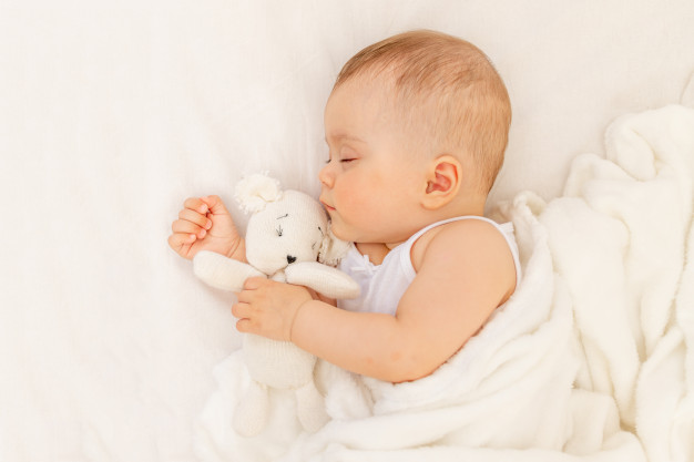 Trẻ sơ sinh cần ngủ đủ giấc